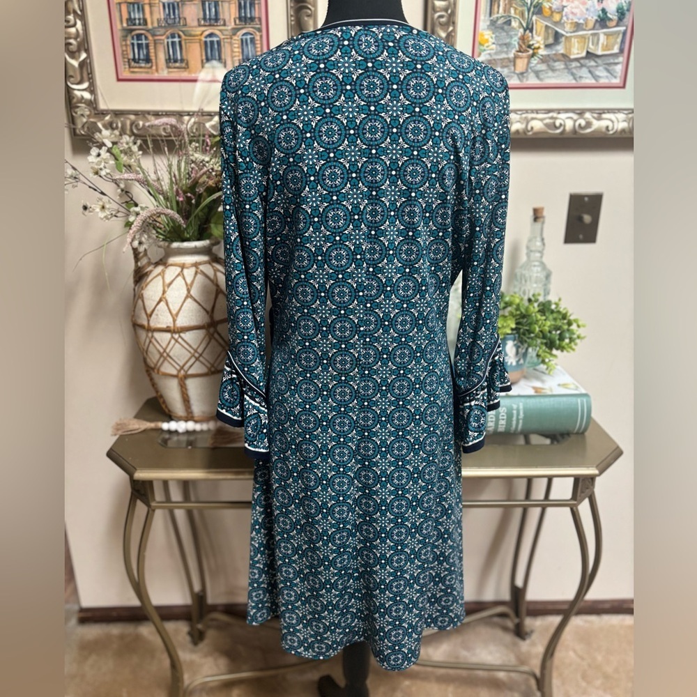 MAX STUDIO SCOOP NECK DRESS BLUE & WHITE GEOMETRIC PATTERN RUFFLE SLEEVE SZ L - Picture 7 of 9
